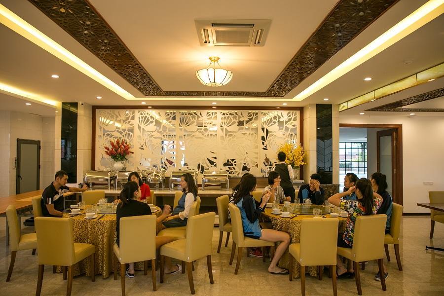 Ha Huy Hotel Ha Tinh Esterno foto